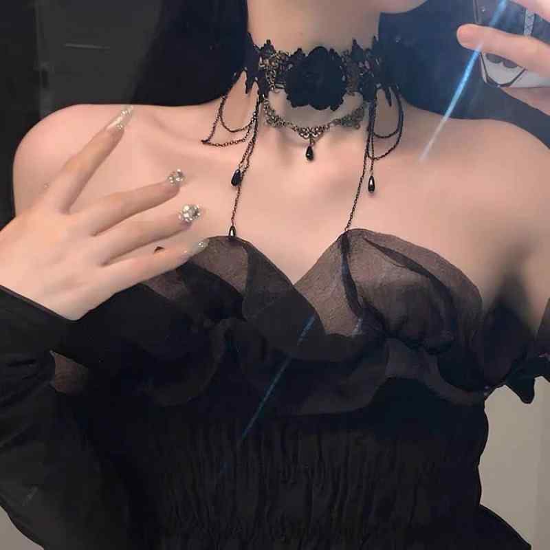 Dark Retro Black Lace Choker Neckband Accessory,self photo angle