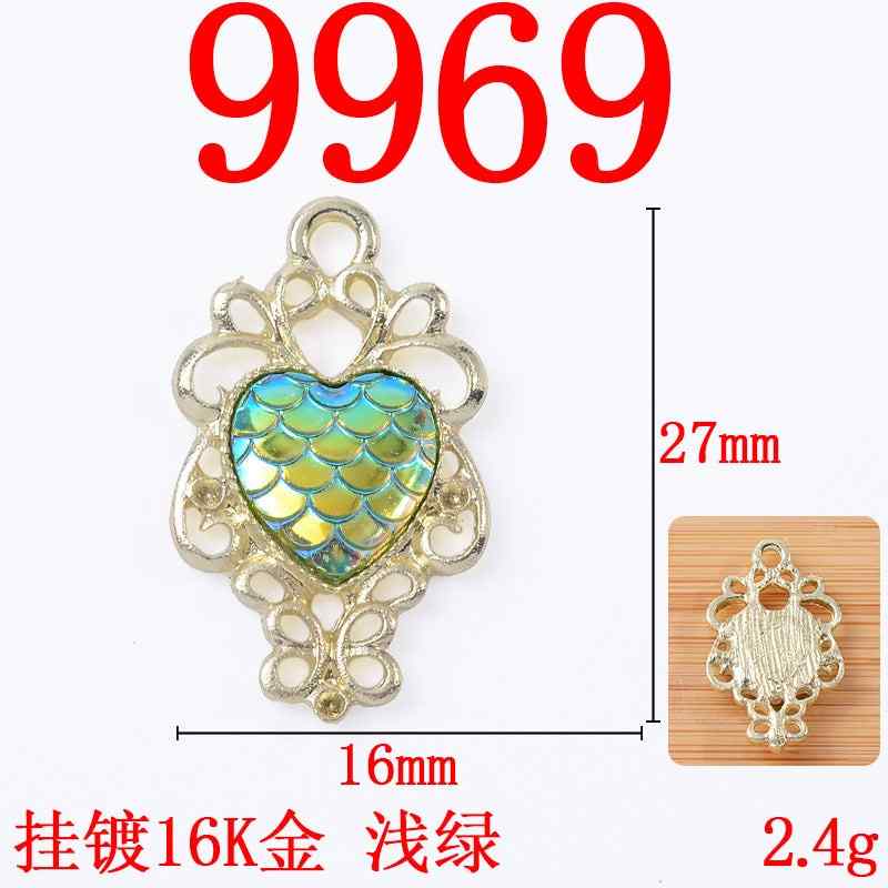 Alloy pendant sunflower Baroque style love pendant diy jewelry accessories alloy accessories spot wholesale 