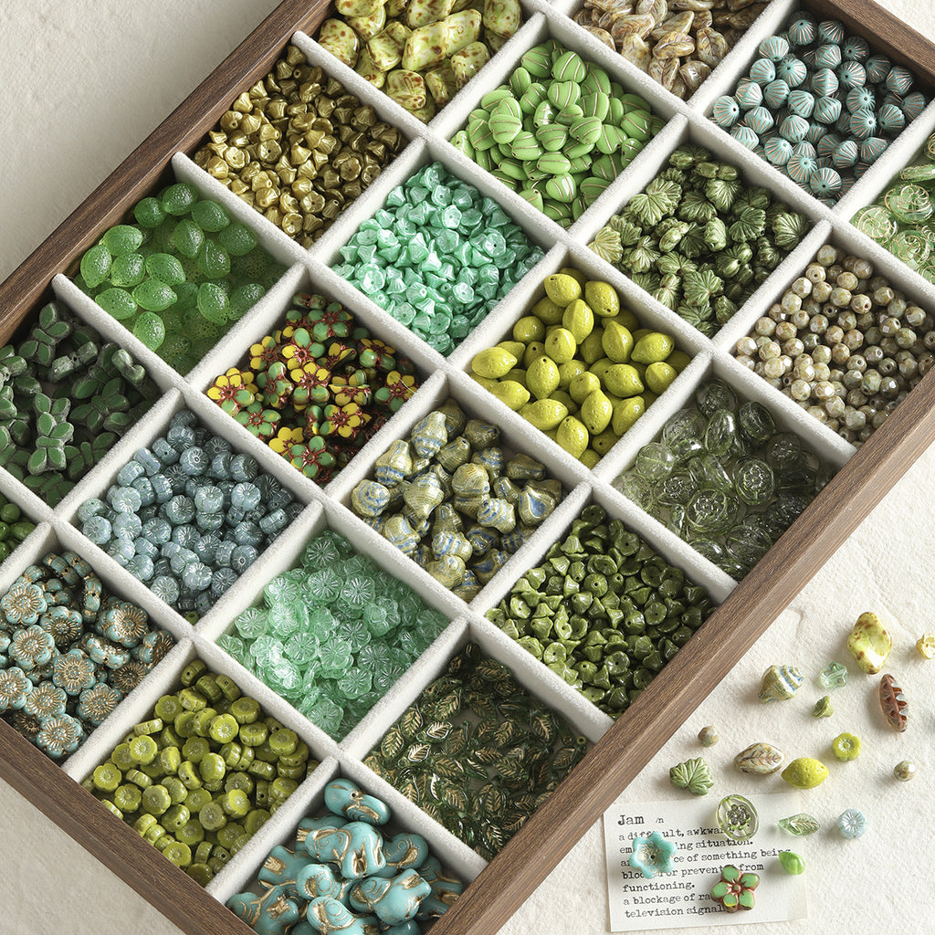 [Green Light Forest] glass beads bracelet necklace mobile phone chain beaded diy accessories material