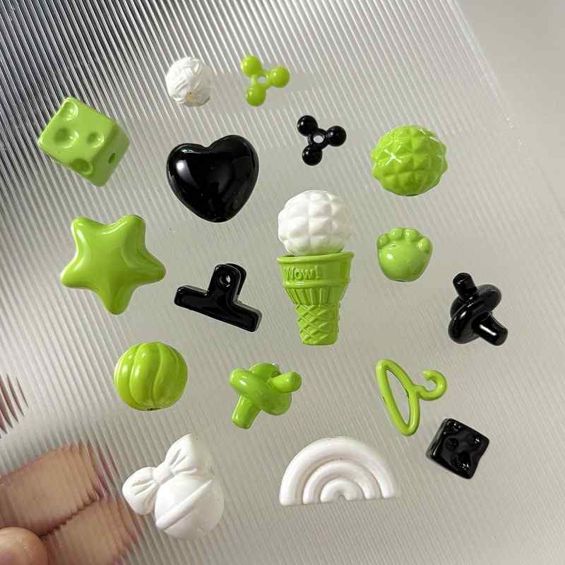 Black and green acrylic paint beaded diy accessories material