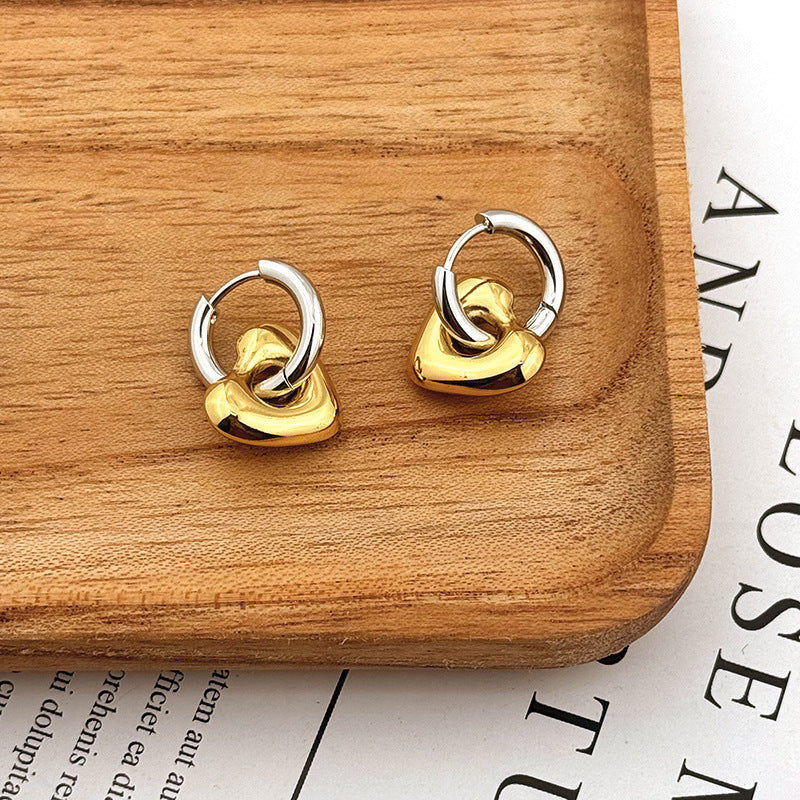 French popular niche contrast love earrings simple heart-shaped titanium steel gold personality hip-hop earrings wholesale