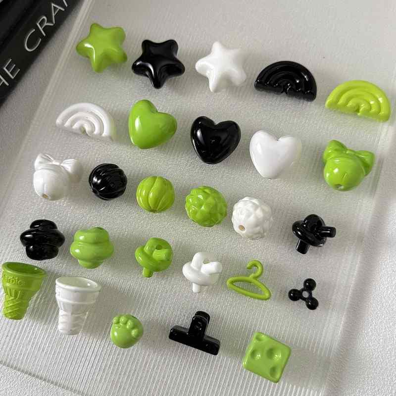 Black and green acrylic paint beaded diy accessories material