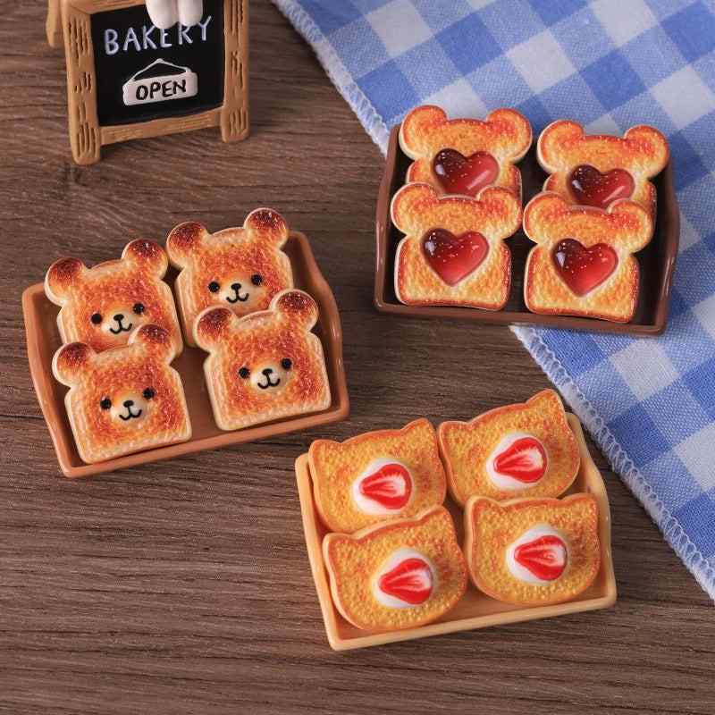 DOLLHOUSE Miniature Scene Decoration Simulation Food Play Caramel Toast Bread Love Bear Resin Accessories