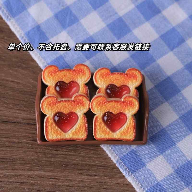 DOLLHOUSE Miniature Scene Decoration Simulation Food Play Caramel Toast Bread Love Bear Resin Accessories